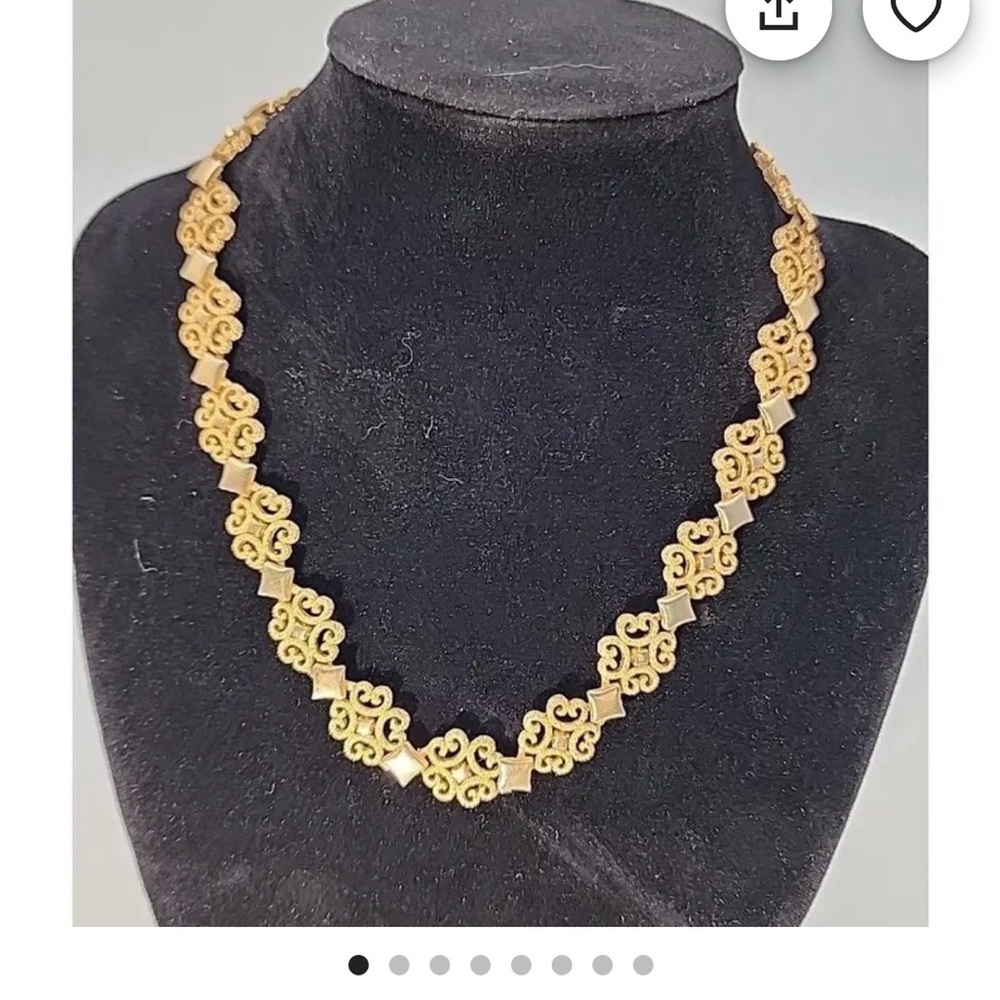 Vintage Avon Celli Gold Plated Filigree Collar Style 16" Necklace